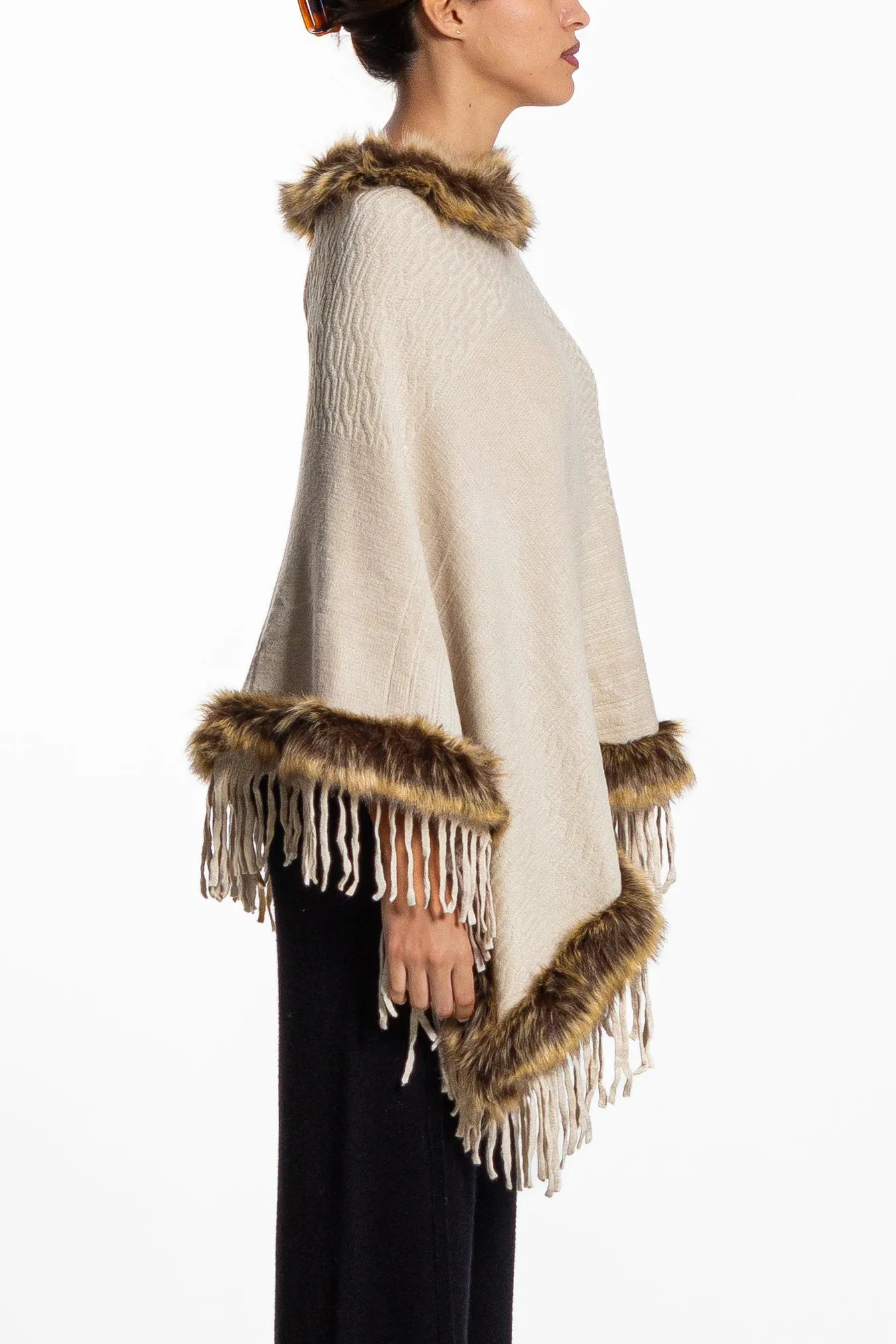 FAUX FUR SHAWL
