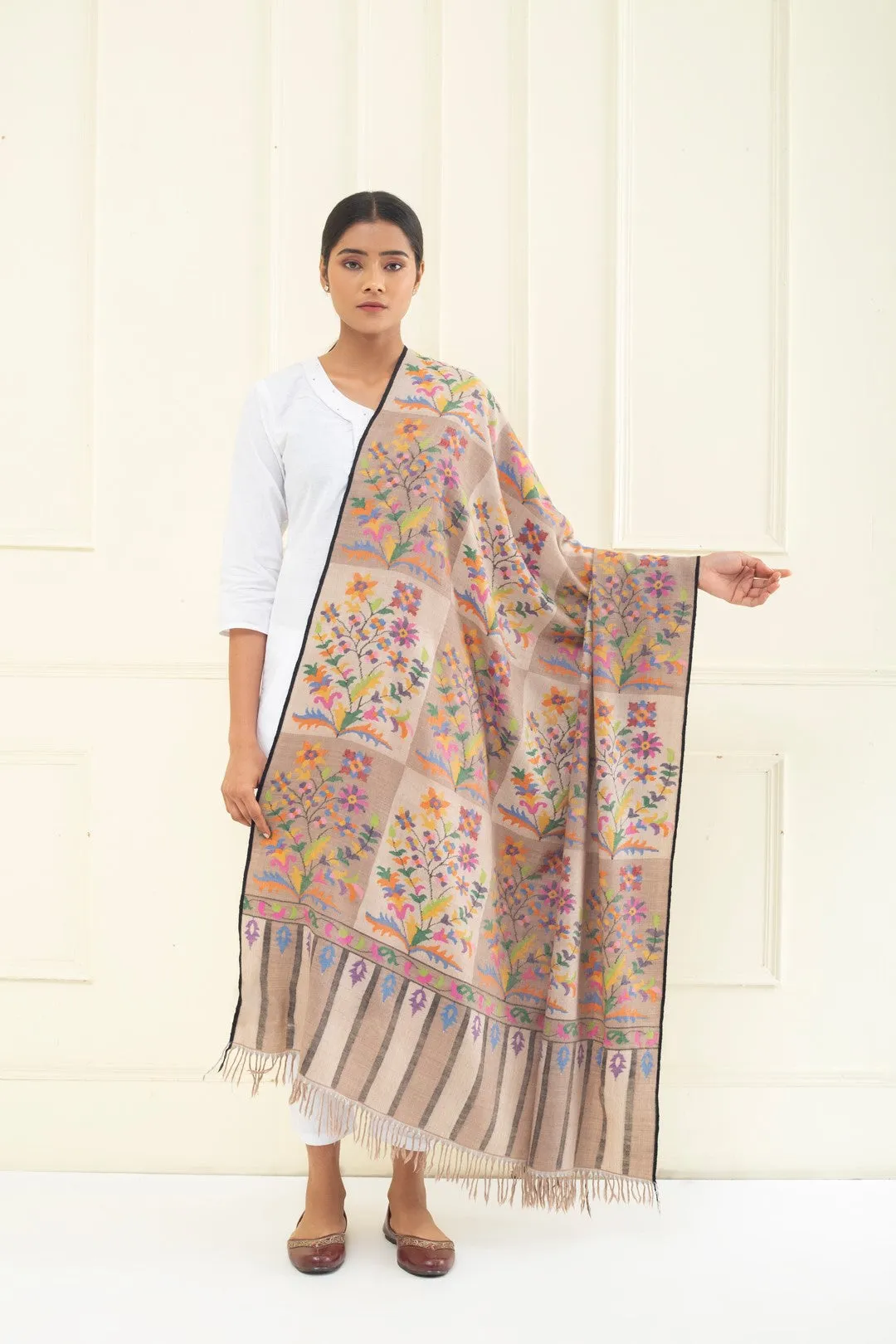 Kani Regal Radiance Floral Jama Pashmina shawl