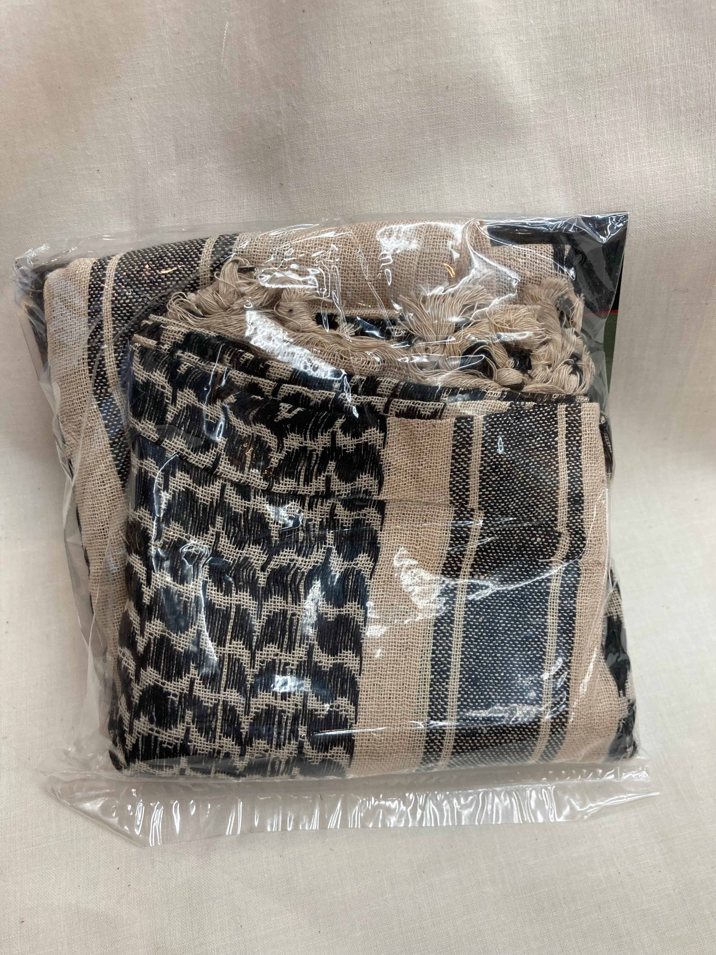 Lightweight Keffiyeh Scarf