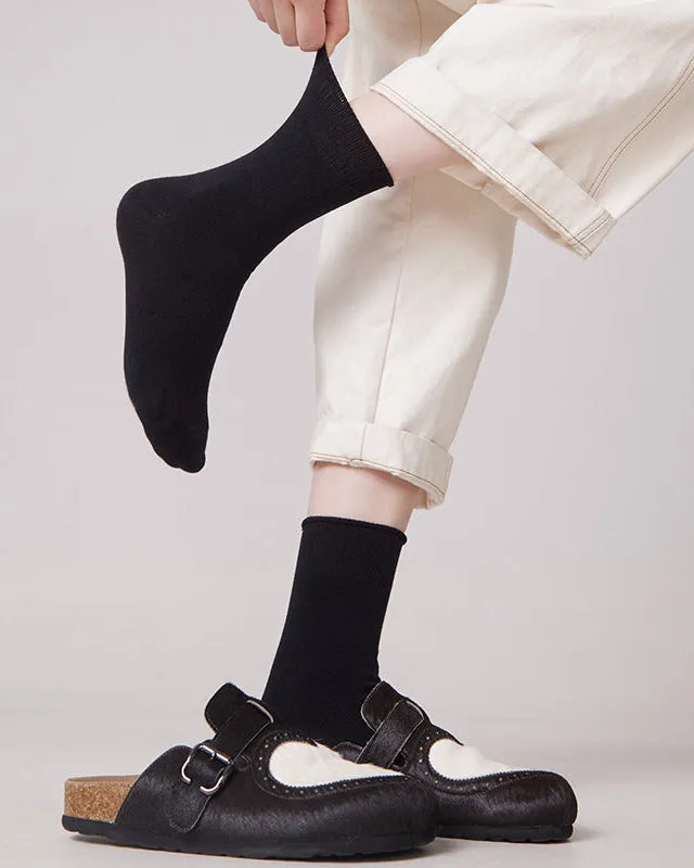 Sweetnana 3-Pack Women's Solid Cotton Crew Socks, Cozy Seamless Socks, Multi Color Casual Socks.